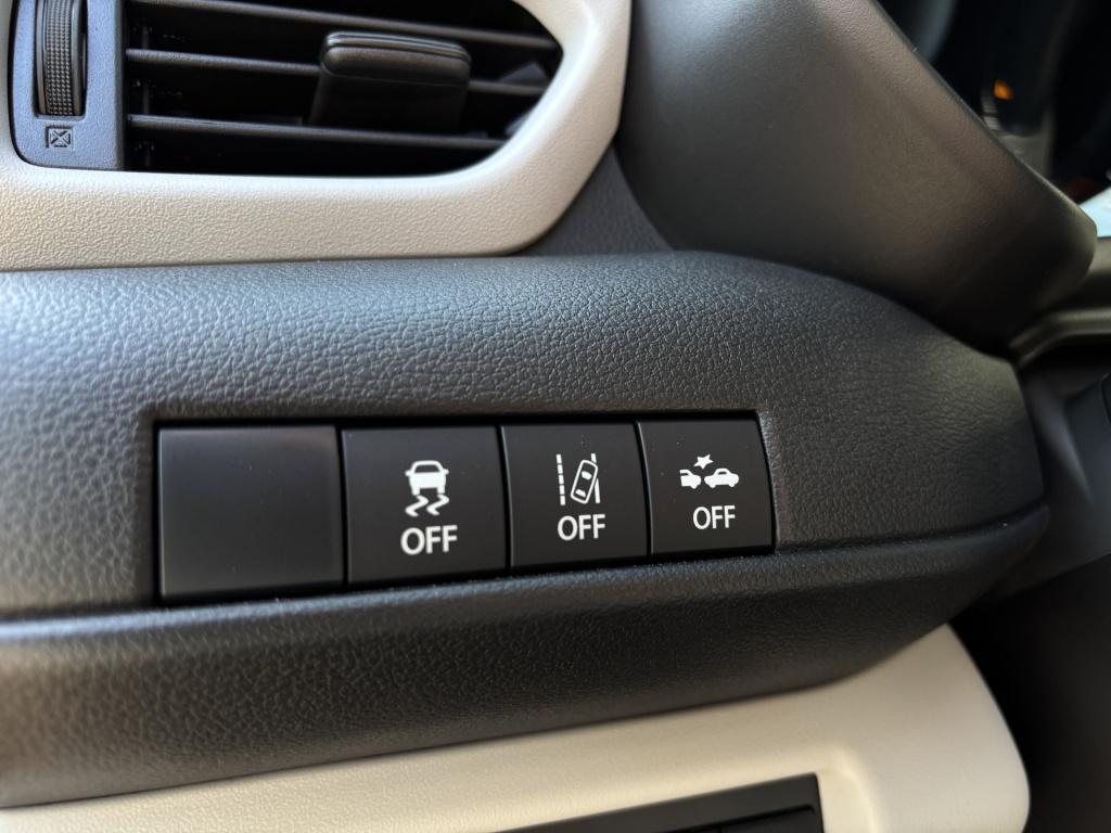 Suzuki Swift 1.2 comfort smart hybrid black orange edition/2250 korting