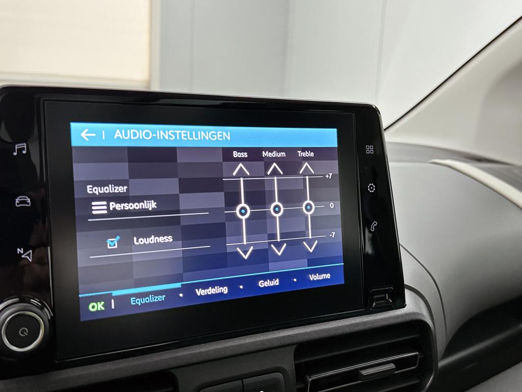 Citroen Berlingo 110 pk feel | rijklaar | trekhaak | parkeersensoren achter