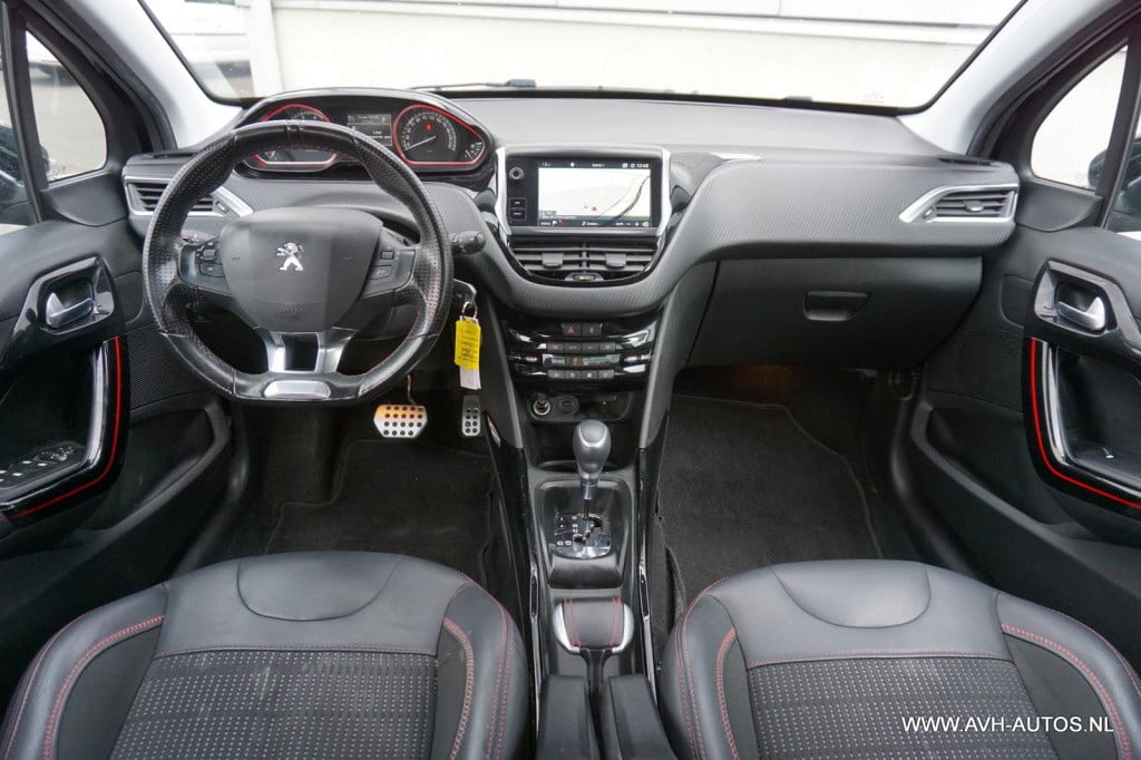 Peugeot 2008 1.2 puretech gt-line automaat