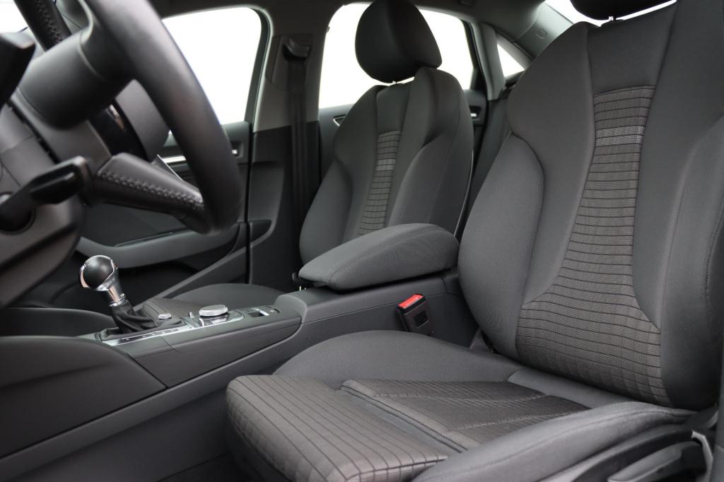 Audi A3 limousine 40 tfsi quattro advance sport 190pk s-tronic