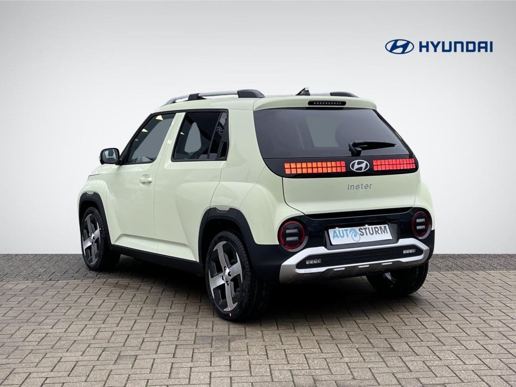 Hyundai Inster evolve 49 kwh winter + technology pack direct beschikbaar!