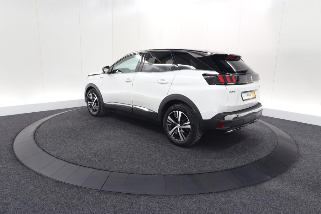 Peugeot 3008 puretech 130 gt-line | camera | dodehoekdetectie | navigatie |