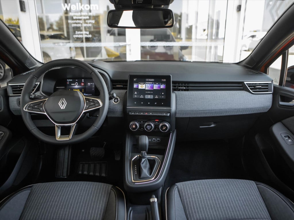 Renault Clio 1.6 e-tech hybrid 145pk techno