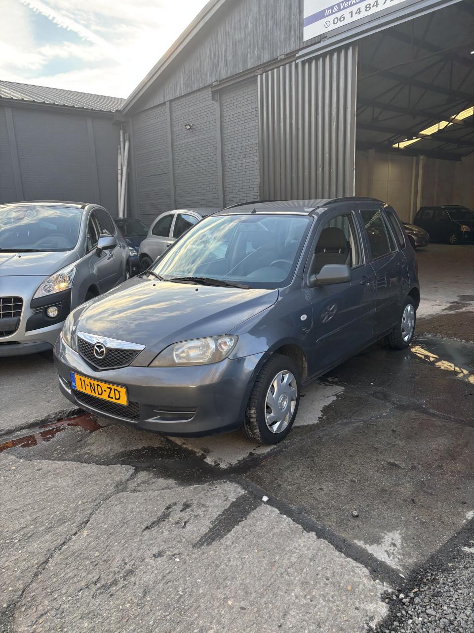Mazda 2 weinig kilometers !
