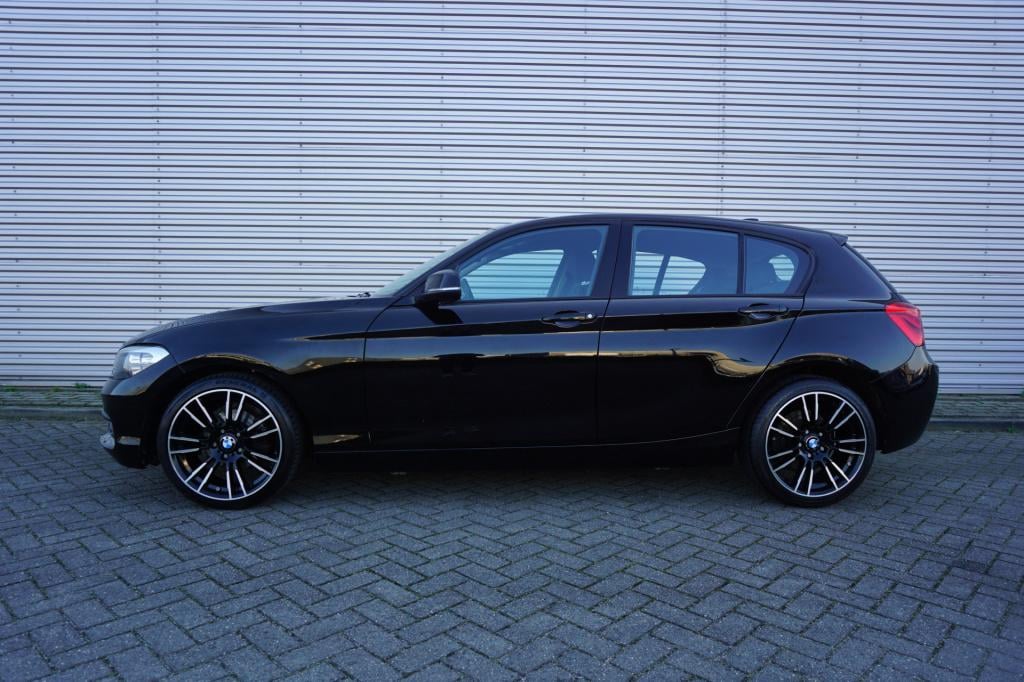 BMW 1 Serie 118i corporate lease m sport airco / cruise / stoelverw. / park