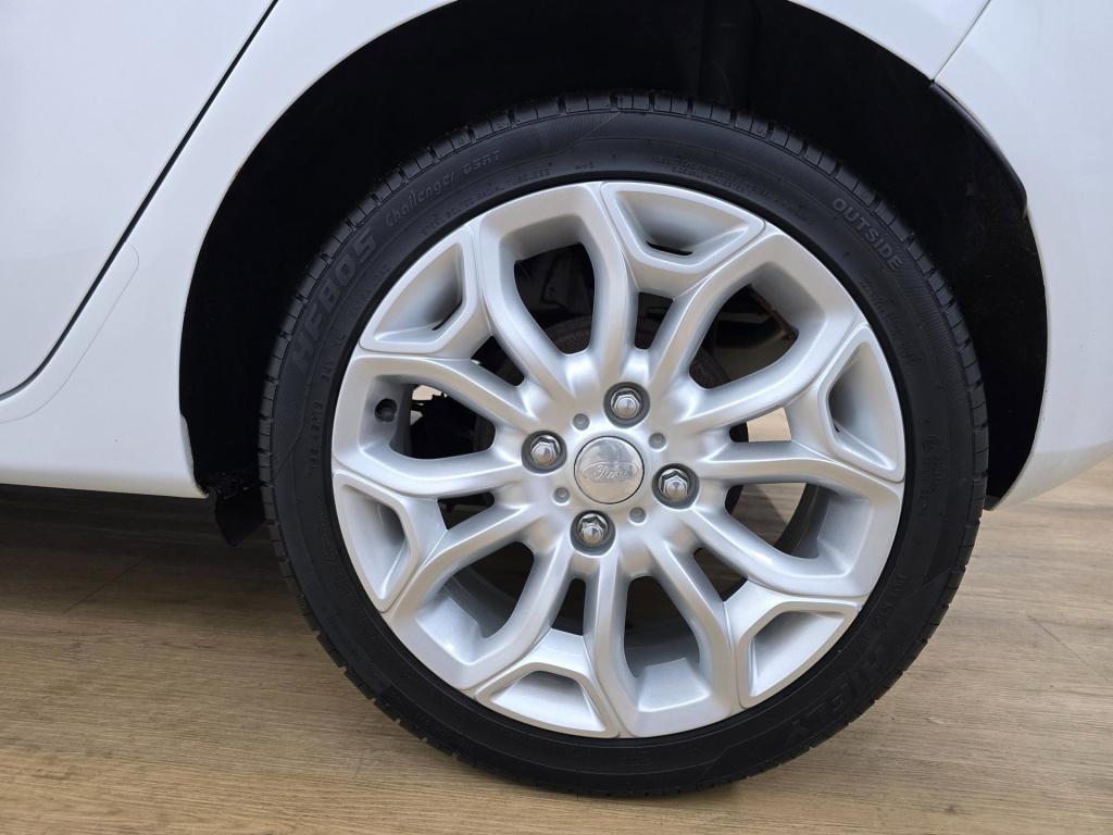 Ford Fiesta occasion 1.25 | wit | tweedehands ford fiesta | airco | bluetoo