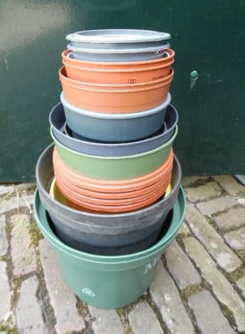 Gratis op te halen bloempotten