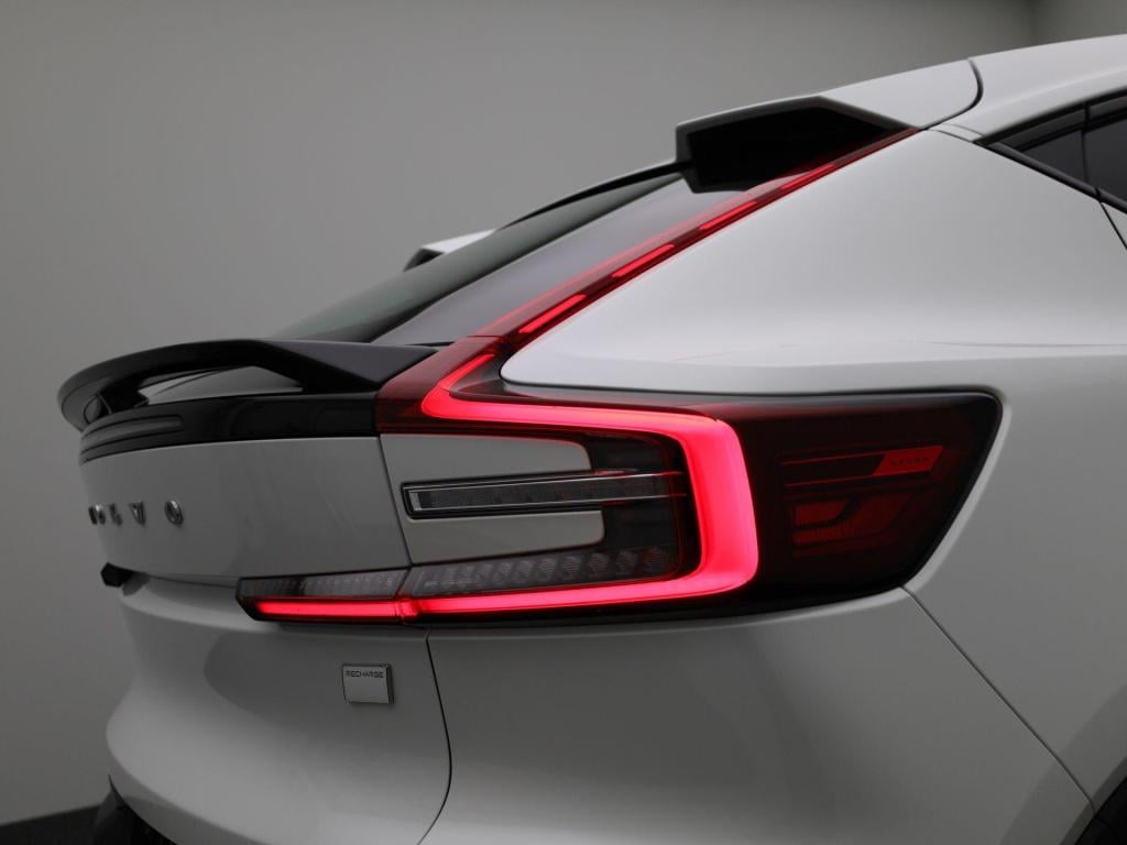 Volvo C40 recharge extended range core