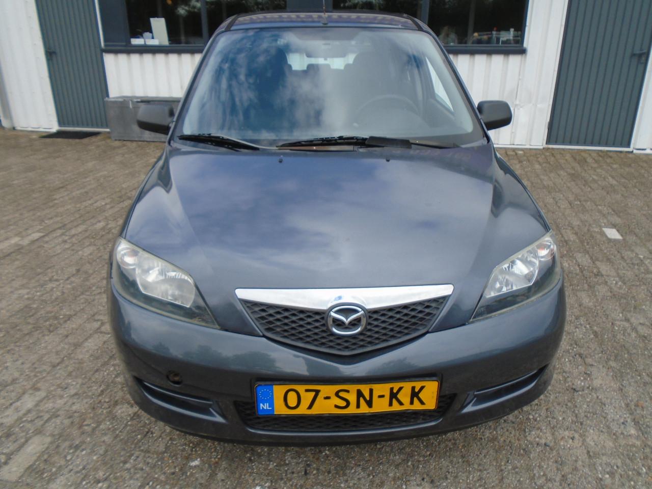 Mazda 2