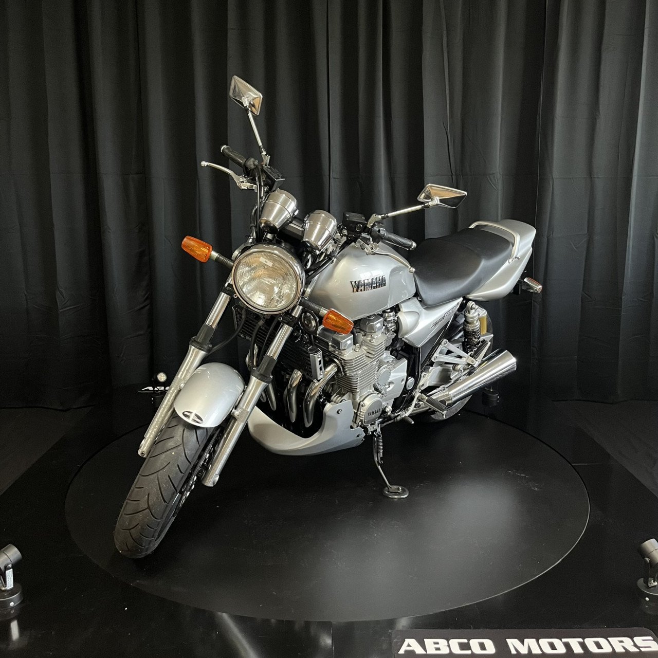 Yamaha XJR1300