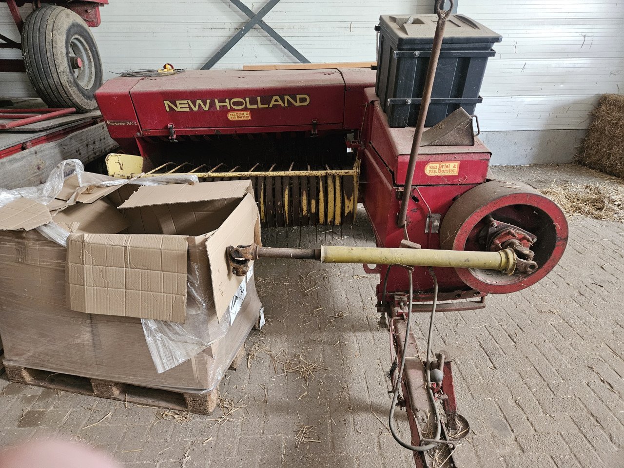 Balenpers New holland 286 super Hayliner