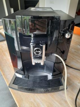 Jura E60 piano black koffiemachine