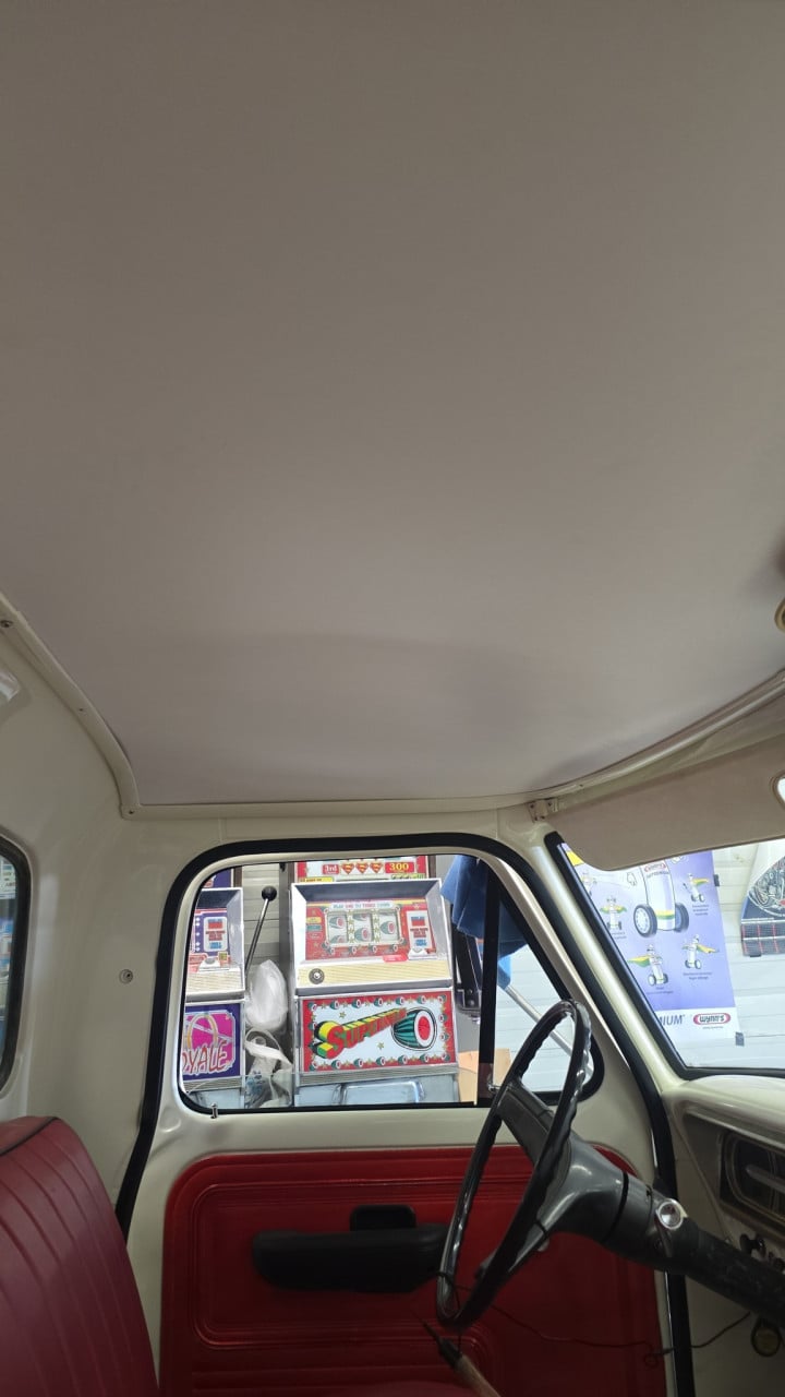 Te koop  Zeer mooie ford f250  pick-up   v8 390ci Automaat