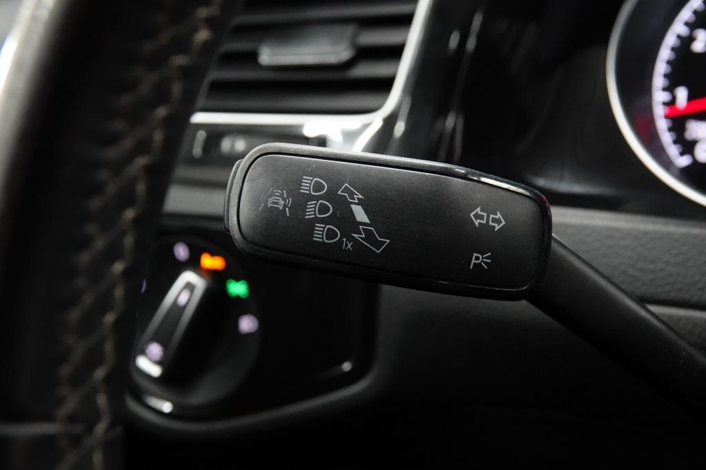 Volkswagen Golf 1.4 tsi | acc | camera | pdc | 19' |