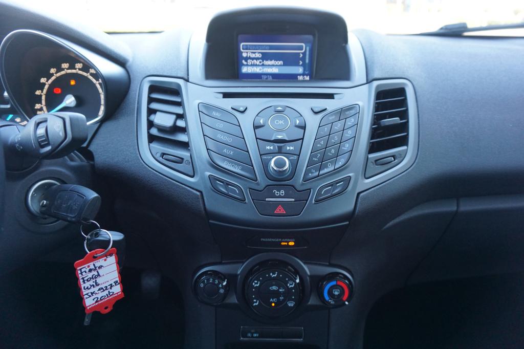 Ford Fiesta 1.0 style 1e eigenaar - airco / navi / cruise / elektr. ramen /