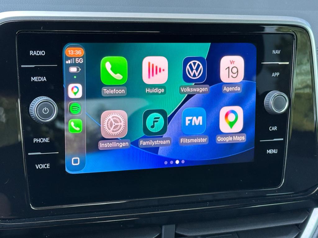 Volkswagen T-roc 1.5 tsi 150pk dsg r-line | camera | keyless | elek. achter