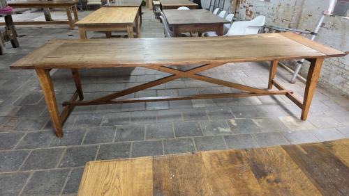 300 cm lange oude boerentafel/ kloostertafel