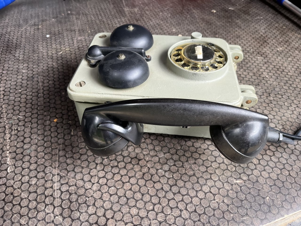 Muurtelefoon Ericsson model BEA1058 of DBTN11101