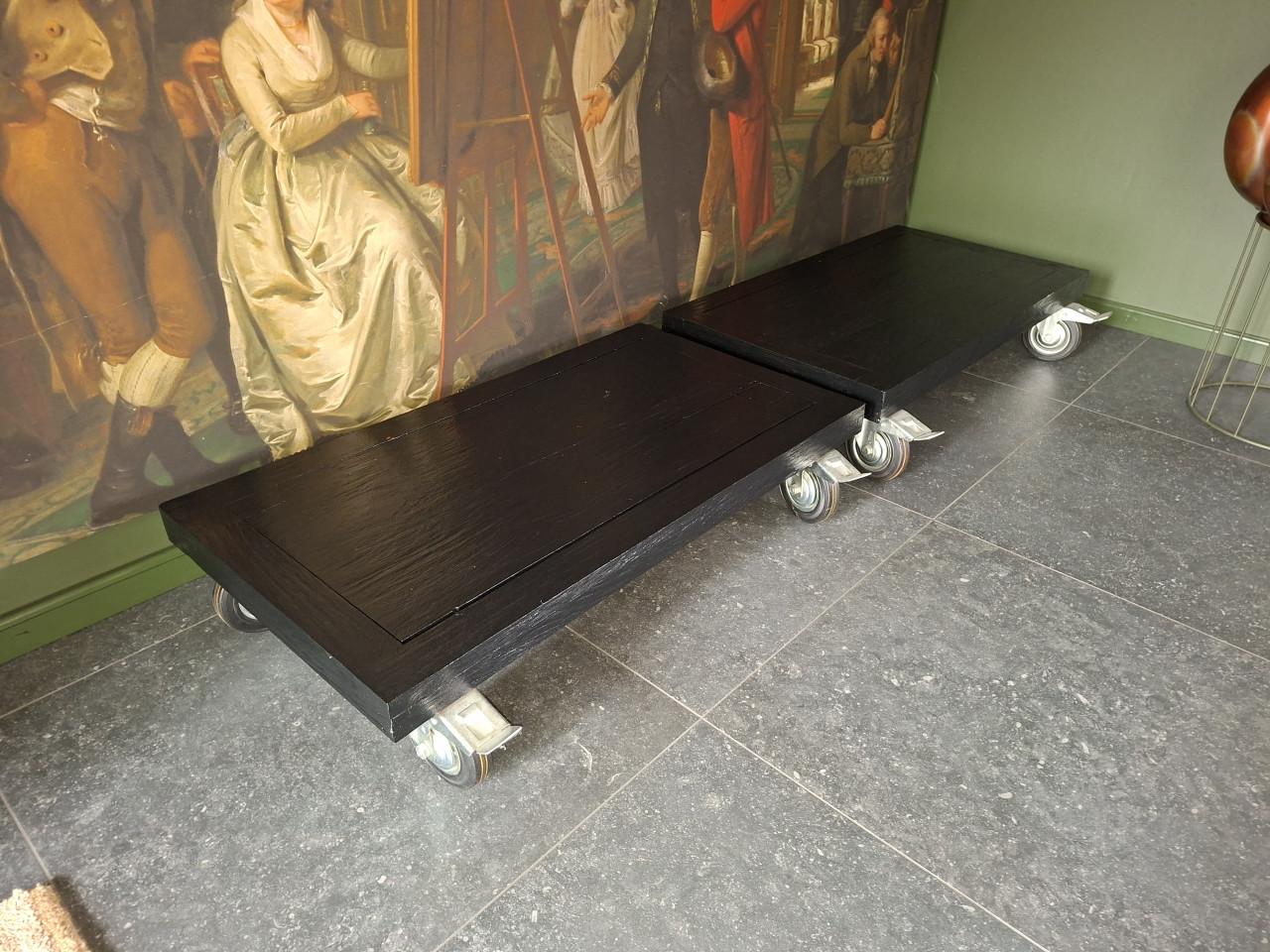 Salontafel/ bijzettafel op wieltjes