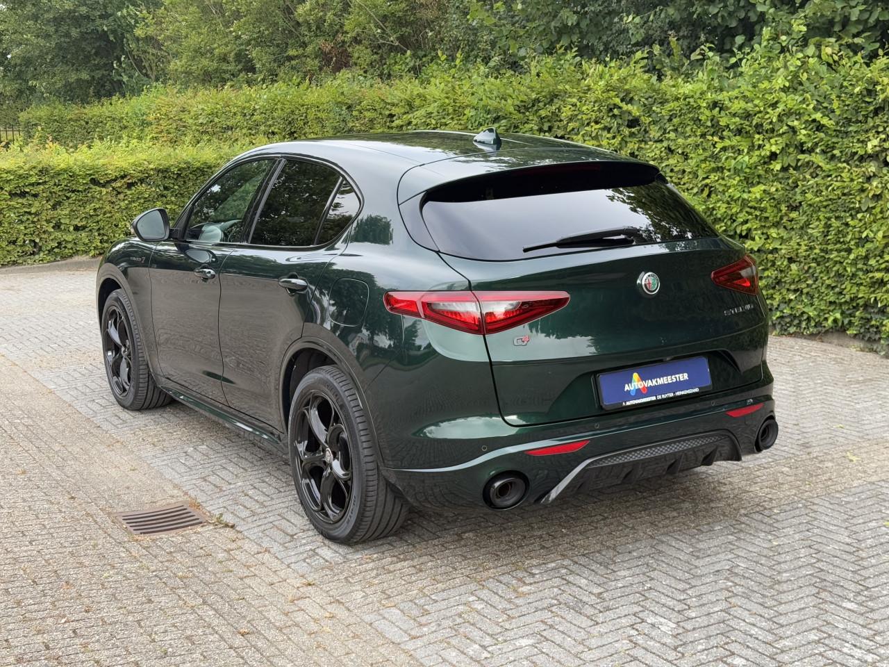 Alfa Romeo Stelvio Veloce TI Q4 Verde Visconti Luxe uitgerust Carbon 280PK