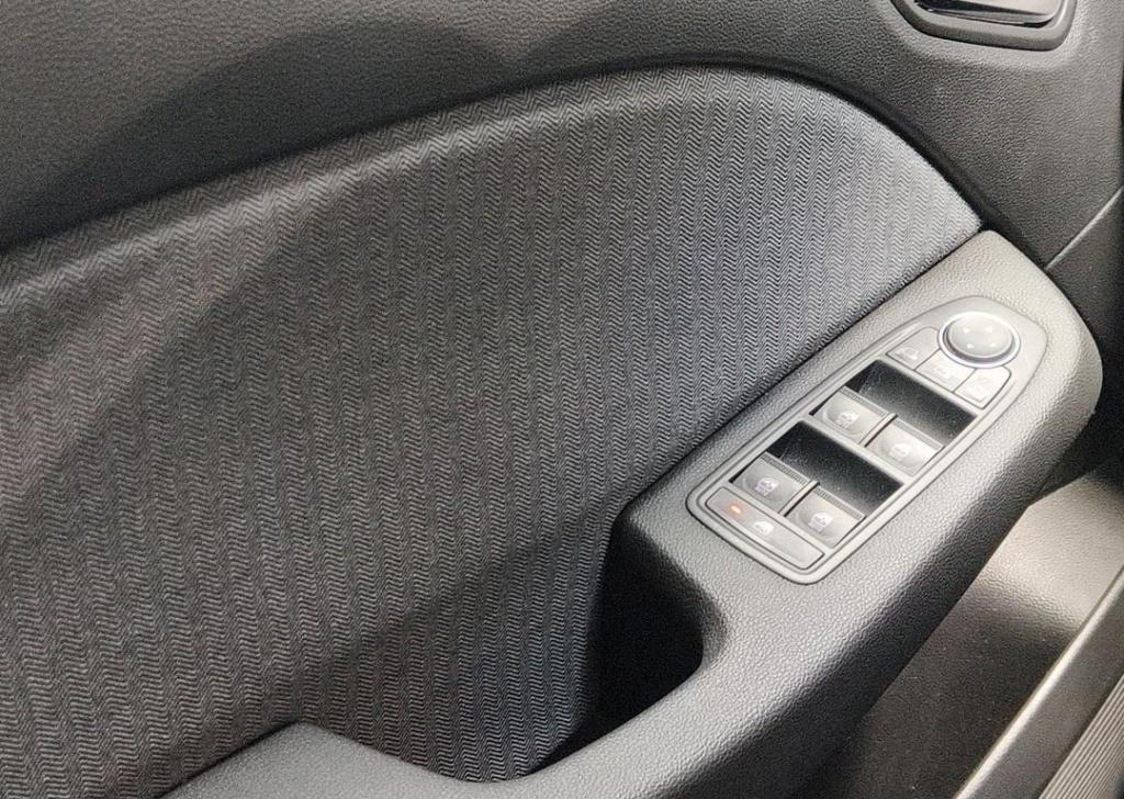 Renault Clio 1.6 e-tech full hybrid 145 techno - demo