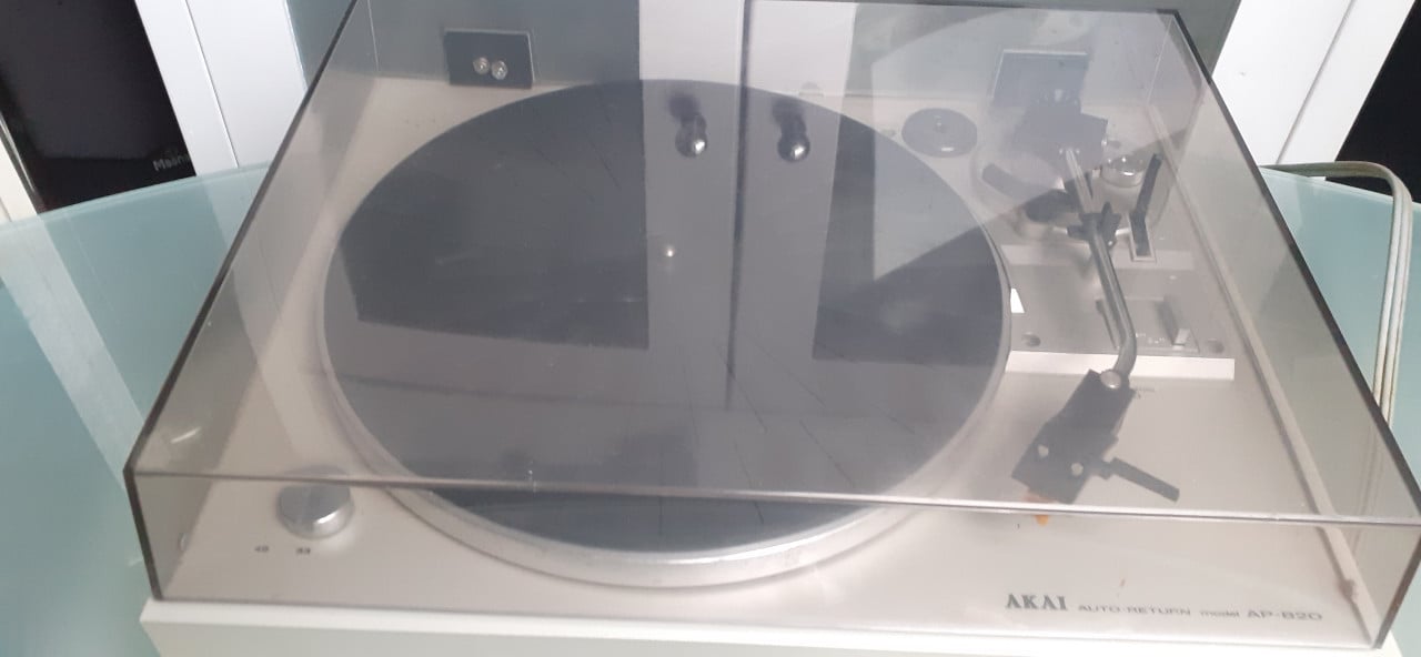 AKAI AP-B20C vintage draaitafel