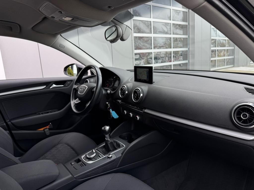 Audi A3 sportback 1.4 tfsi cod attraction pro line * cruise control * pdc *