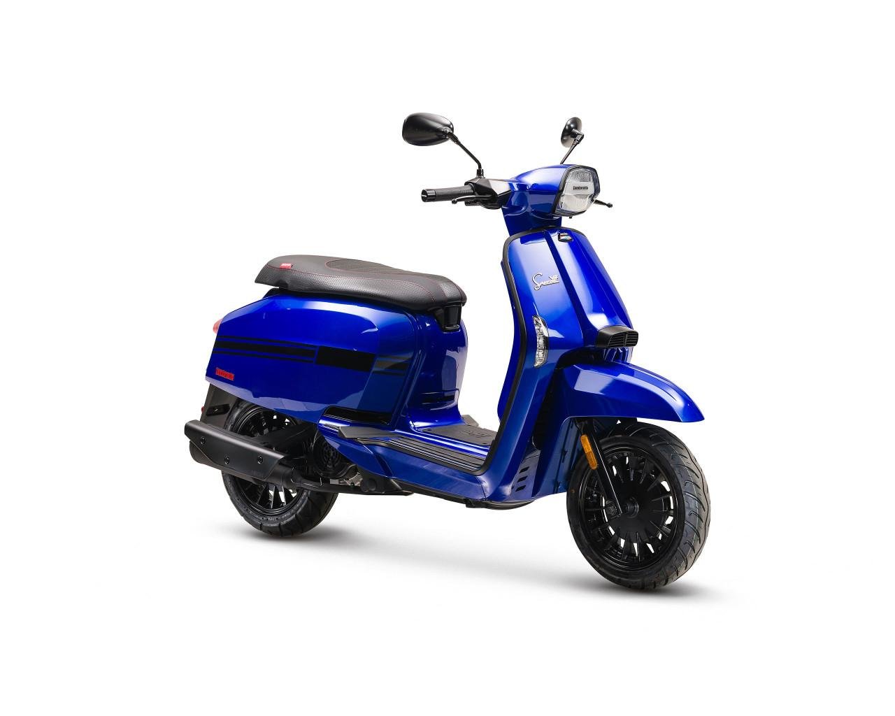 Lambretta V Special 50 Nieuw en nu uit voorraad leverbaar!