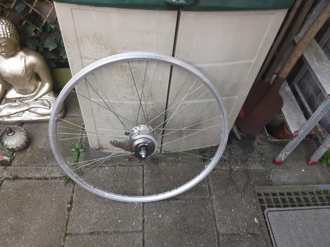 Batavus 28 inch nexus achterwiel, 7 speed,rollerbrake rem