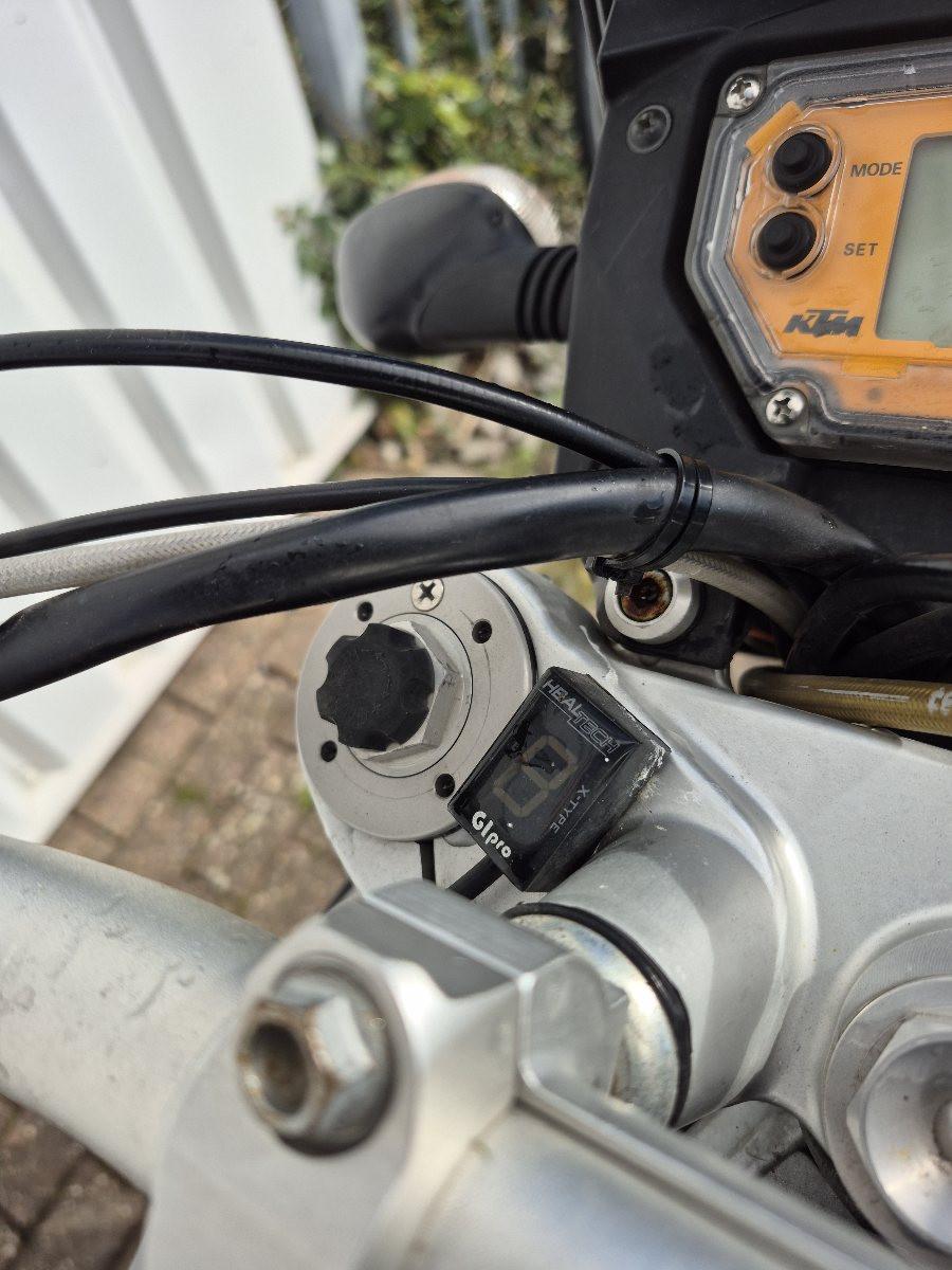 KTM 950 Supermoto uit 2006