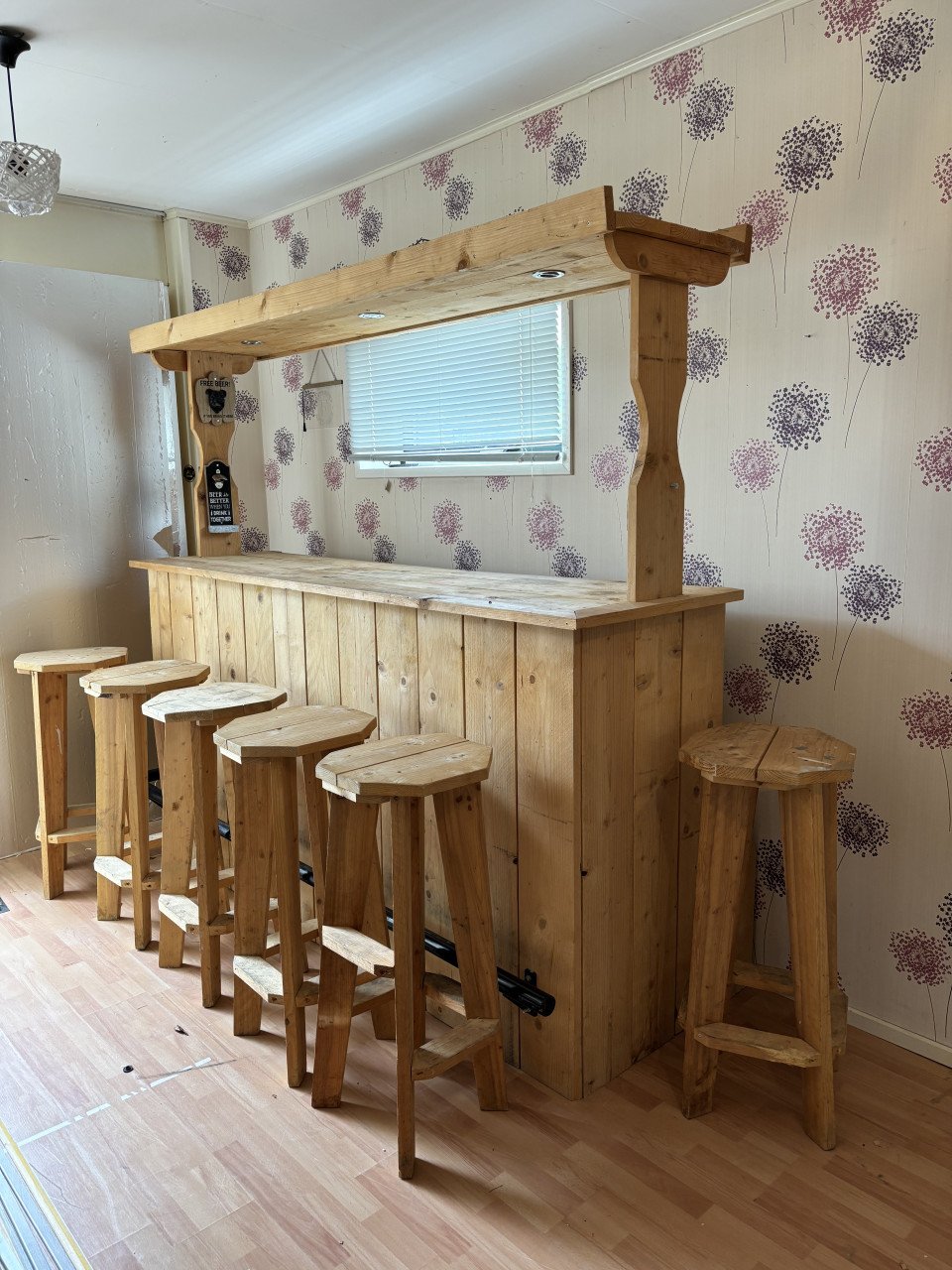 Steigerhout bar