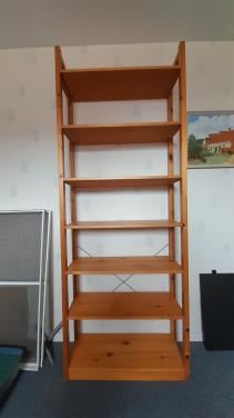 Houten bergrek, boekenrek