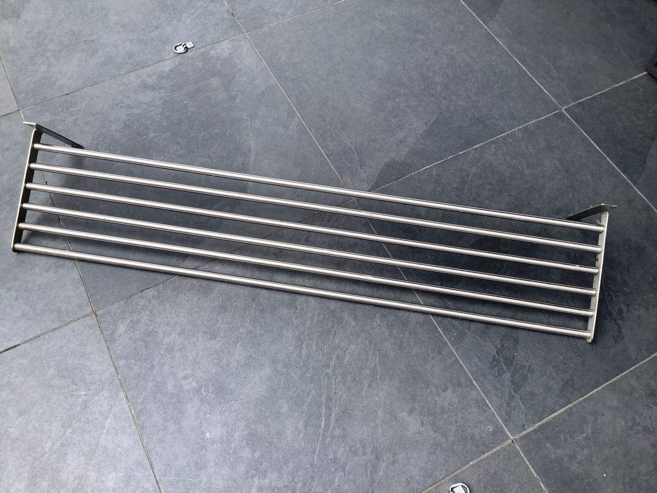 Pannenrek RVS voor in de keuken. Ca.120cm breed.