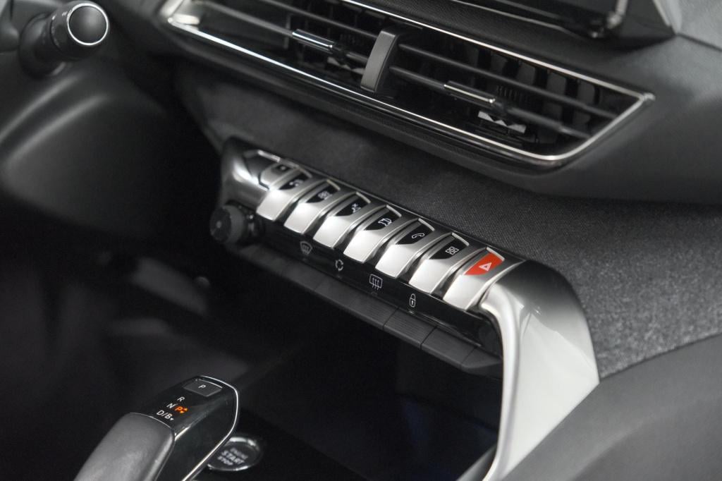 Peugeot 3008 1.6 hybrid 225 allure | plug in hybride | camera | dodehoekdet