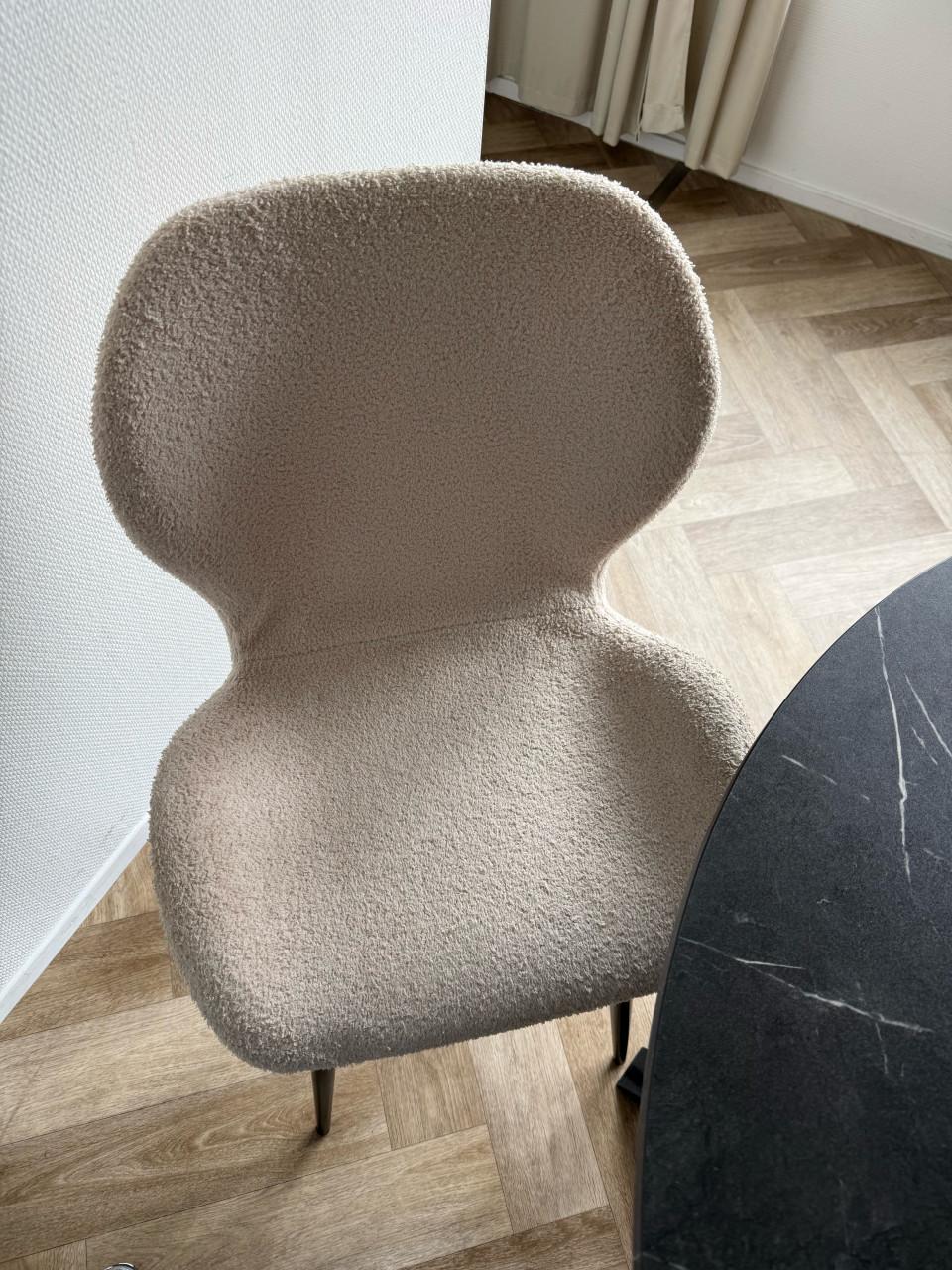 Ronde tafel met 4 stoelen