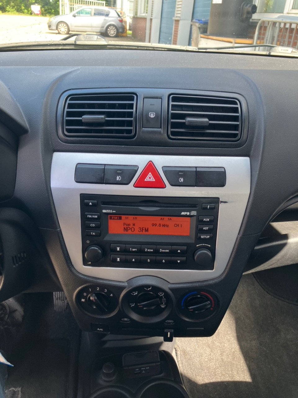 Kia Picanto 1.0 x-ecutive airco mp3