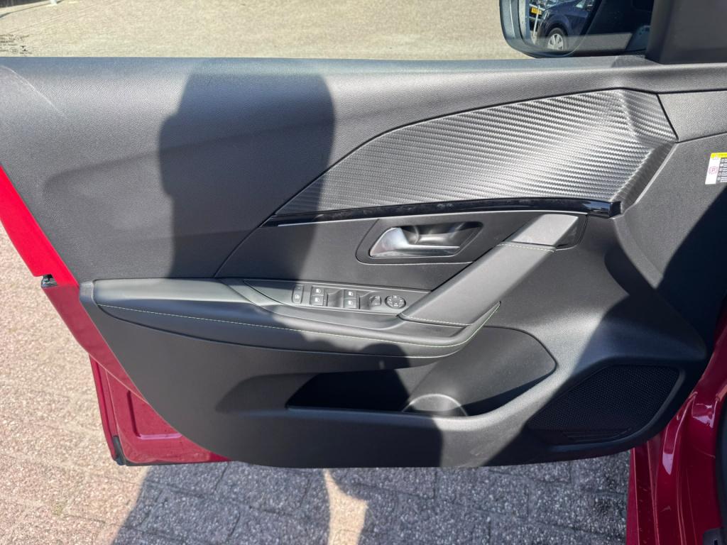 Peugeot 208 ev gt 50 kwh