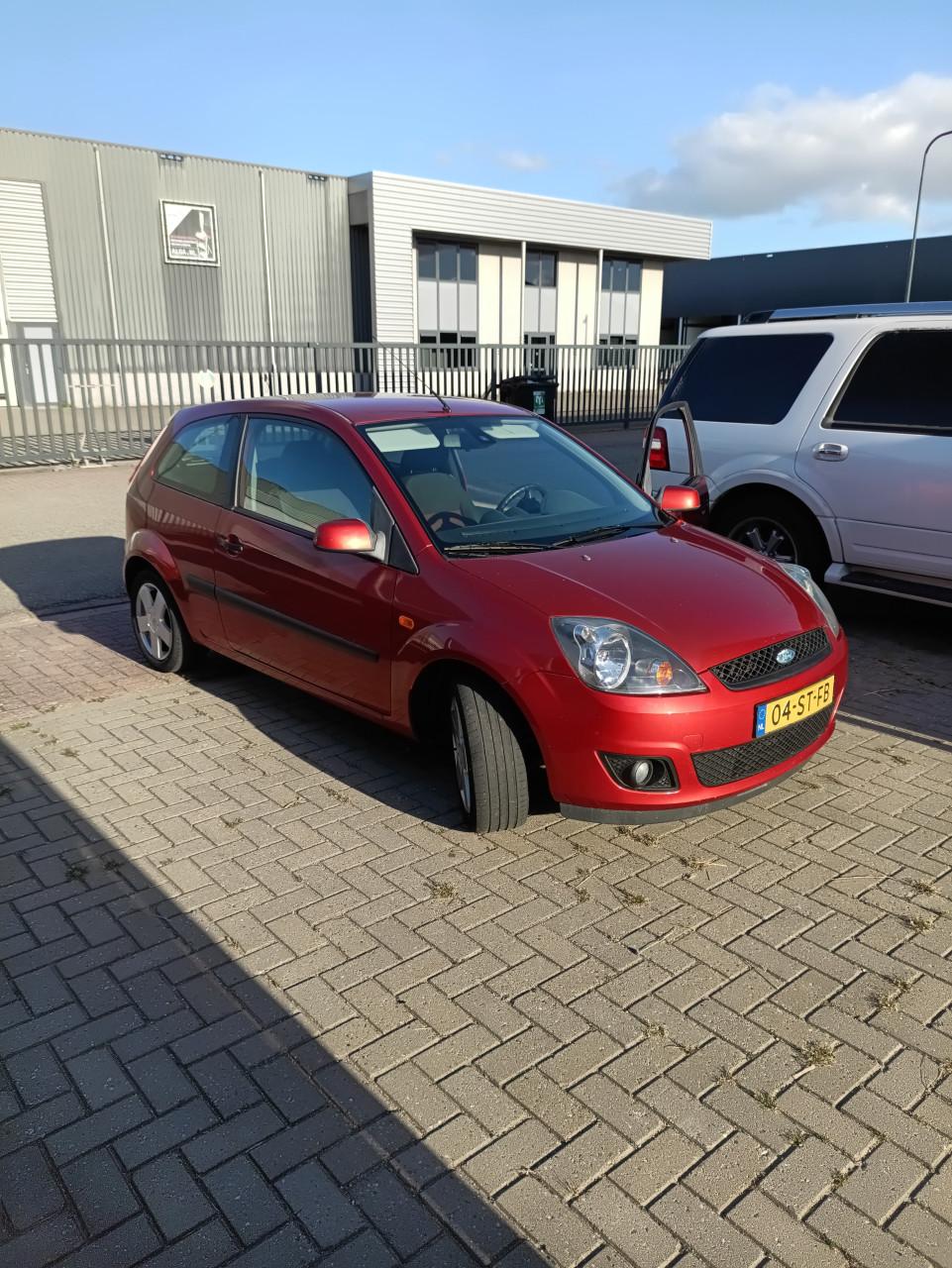 Ford Fiesta 2006 / 80.000KM