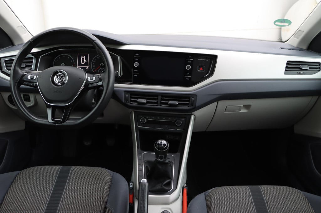Volkswagen Polo 1.0 tsi highline