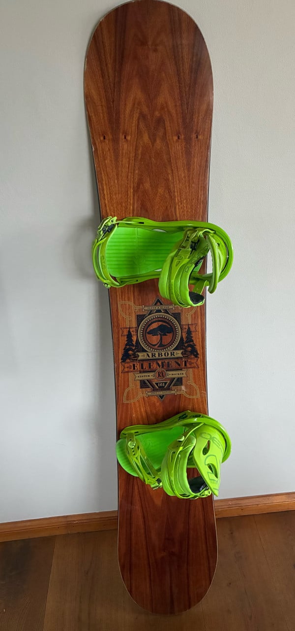 Arbor Element RX Rocker Snowboard + Flux TT30 Bindingen