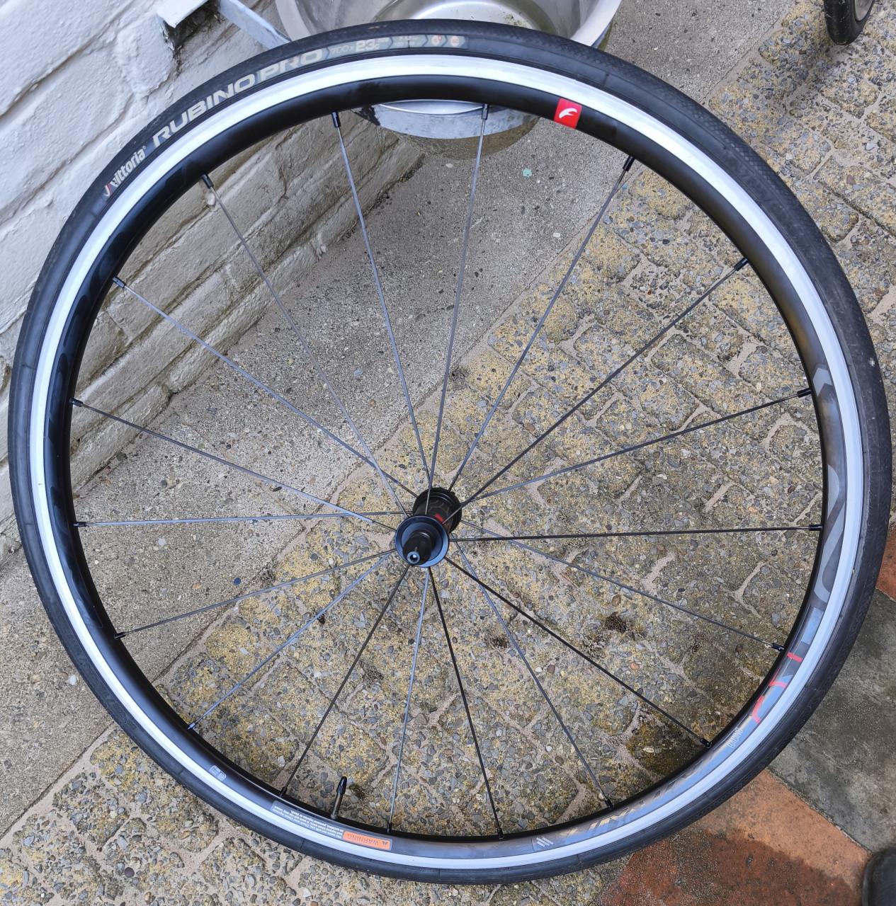 Te koop aangeboden Fulcrum racewiel set