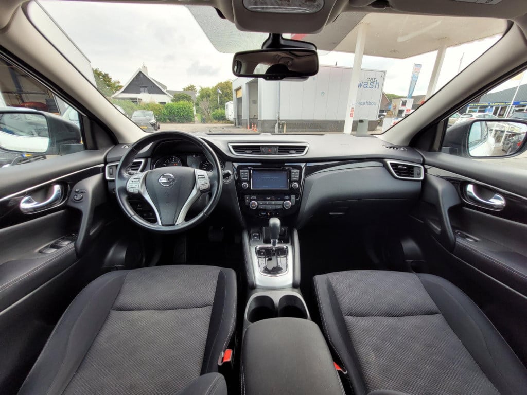 Nissan Qashqai 1.2 n-vision automaat panoramadak 360 camera navi