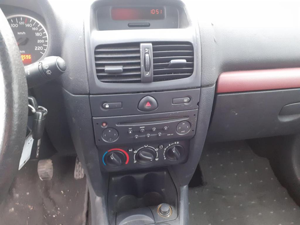 Renault Clio 1.2-16v dynamique