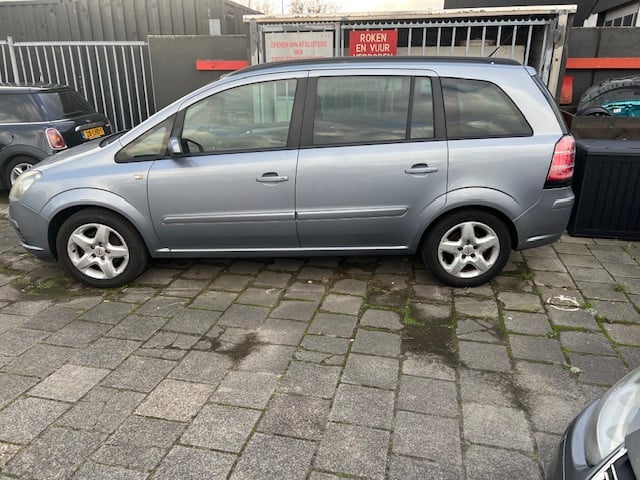 Opel Zafira 1.6, 7 zitter