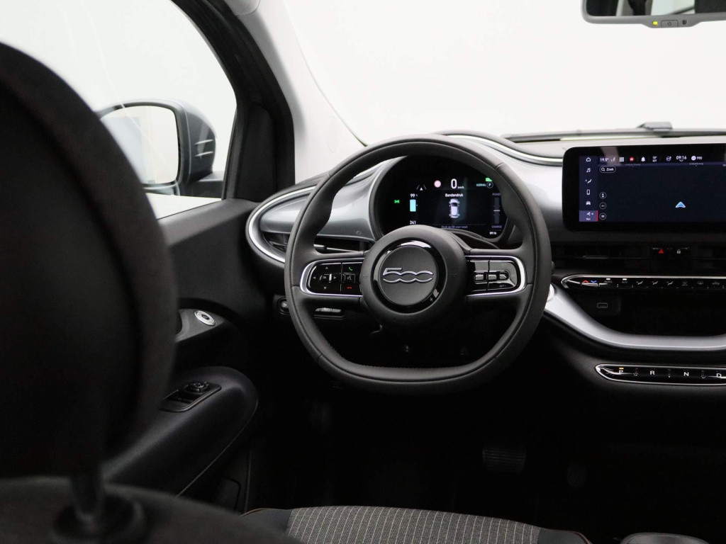 Fiat 500 icon 42 kwh | navigatie | ecc | parkeersensoren | lichtmetalen vel