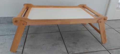 Bedtafel met opklapbare pootjes