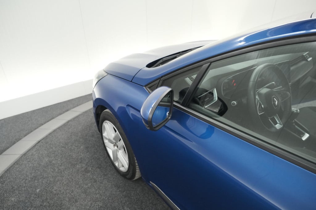 Renault Clio tce 90 zen | parkeersensoren | navigatie | apple carplay