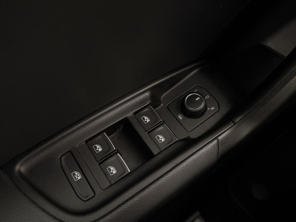 Audi A1 Sportback 25 tfsi pro line | apple carplay | lane assist | 18 inch 