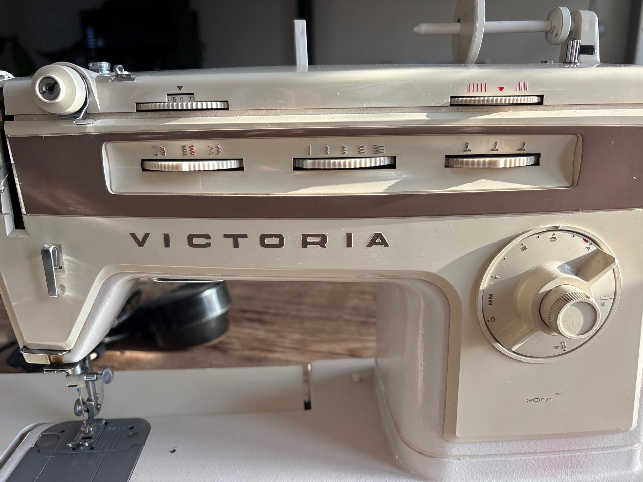 Victoria Naaimachine - Werkt prima!