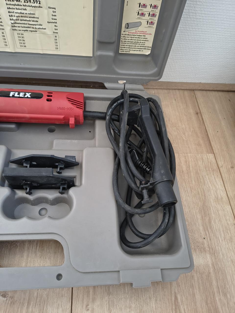 Nette Flex PS 206 profielschuurmachine met toebehoren.
